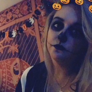 Meet your Posher, Amber